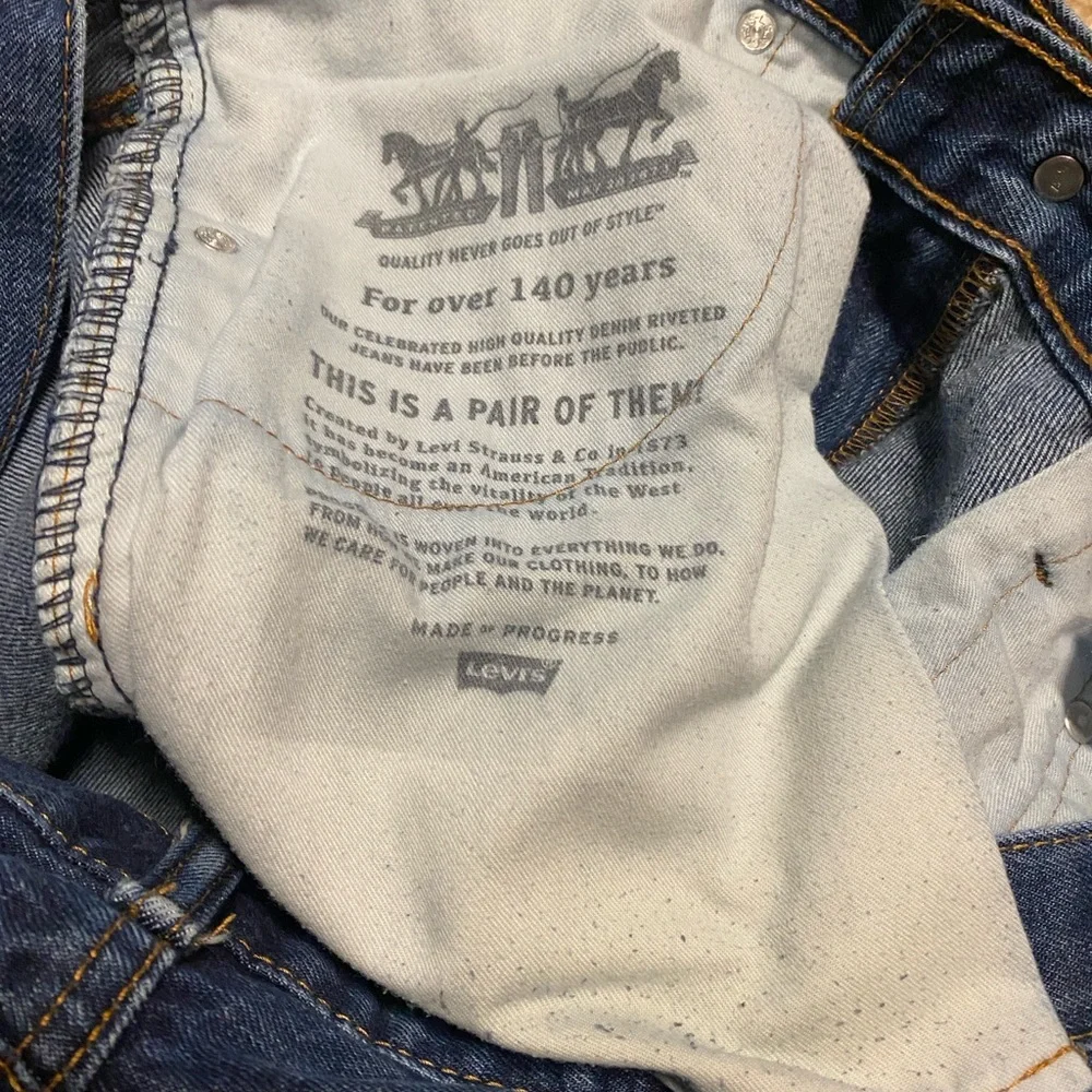 Levi's Dark Blue Straight Men's 36/30 Jeans with some fading Timeless Classic